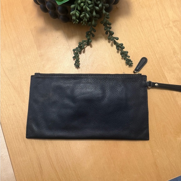 Michael Kors wristlet - Picture 6 of 6